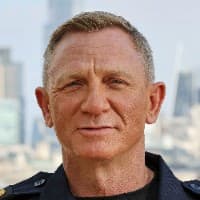 Daniel Craig