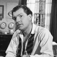 Kenneth More